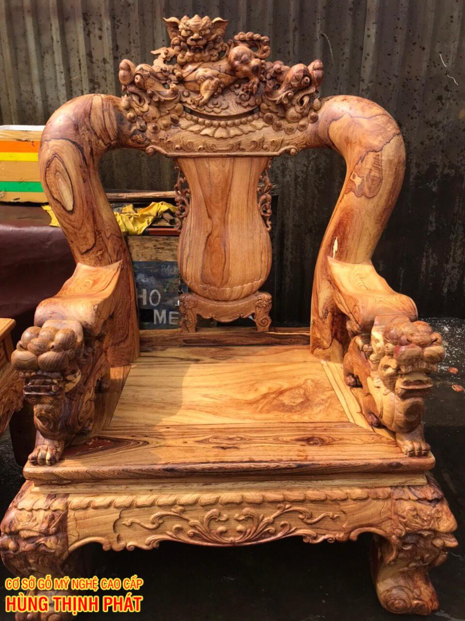 ghê con gỗ CẨM Lai