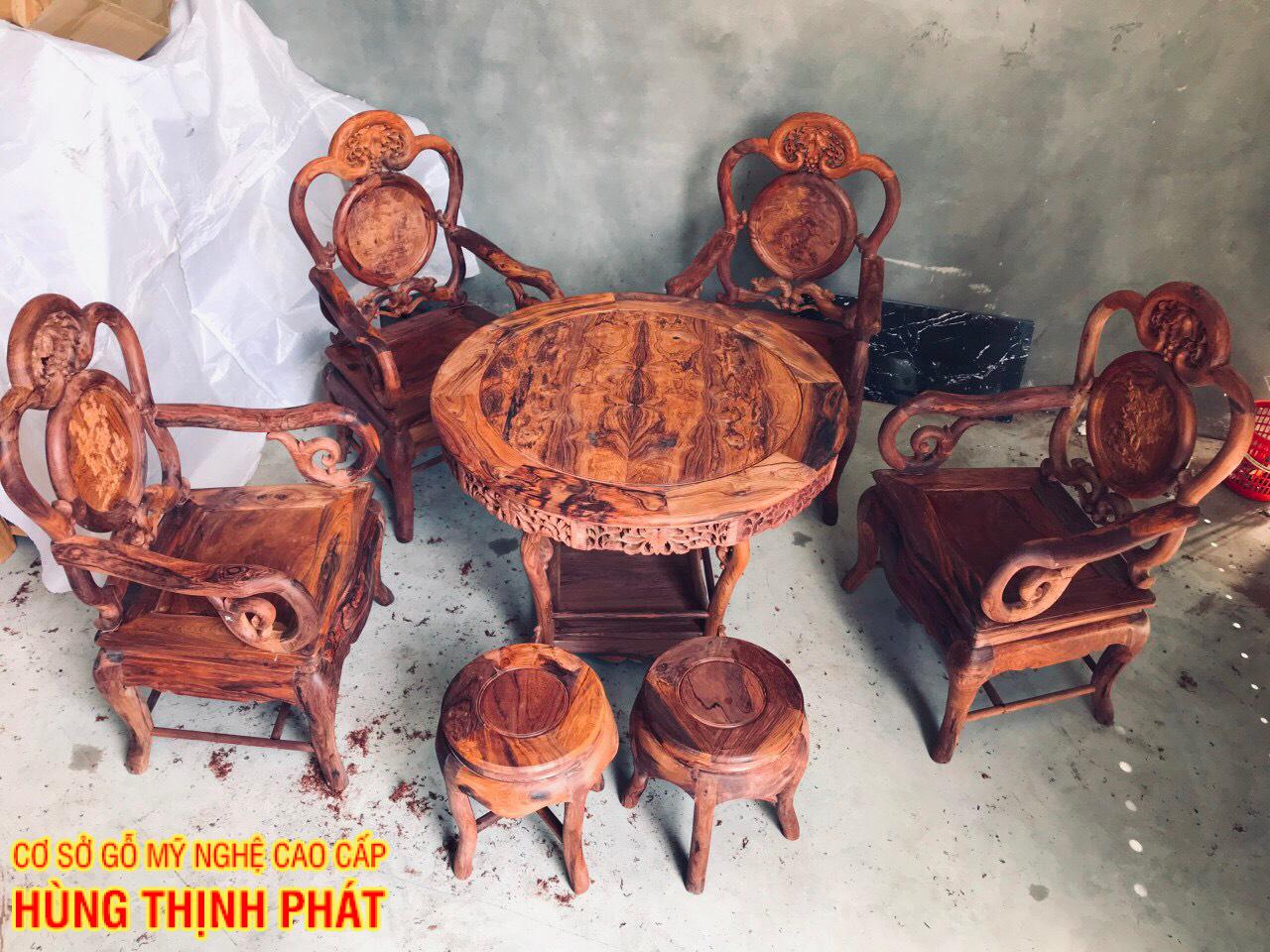 bàn ghế kiểu GUỘT Nho gỗ Cẩm Lai 7 Món