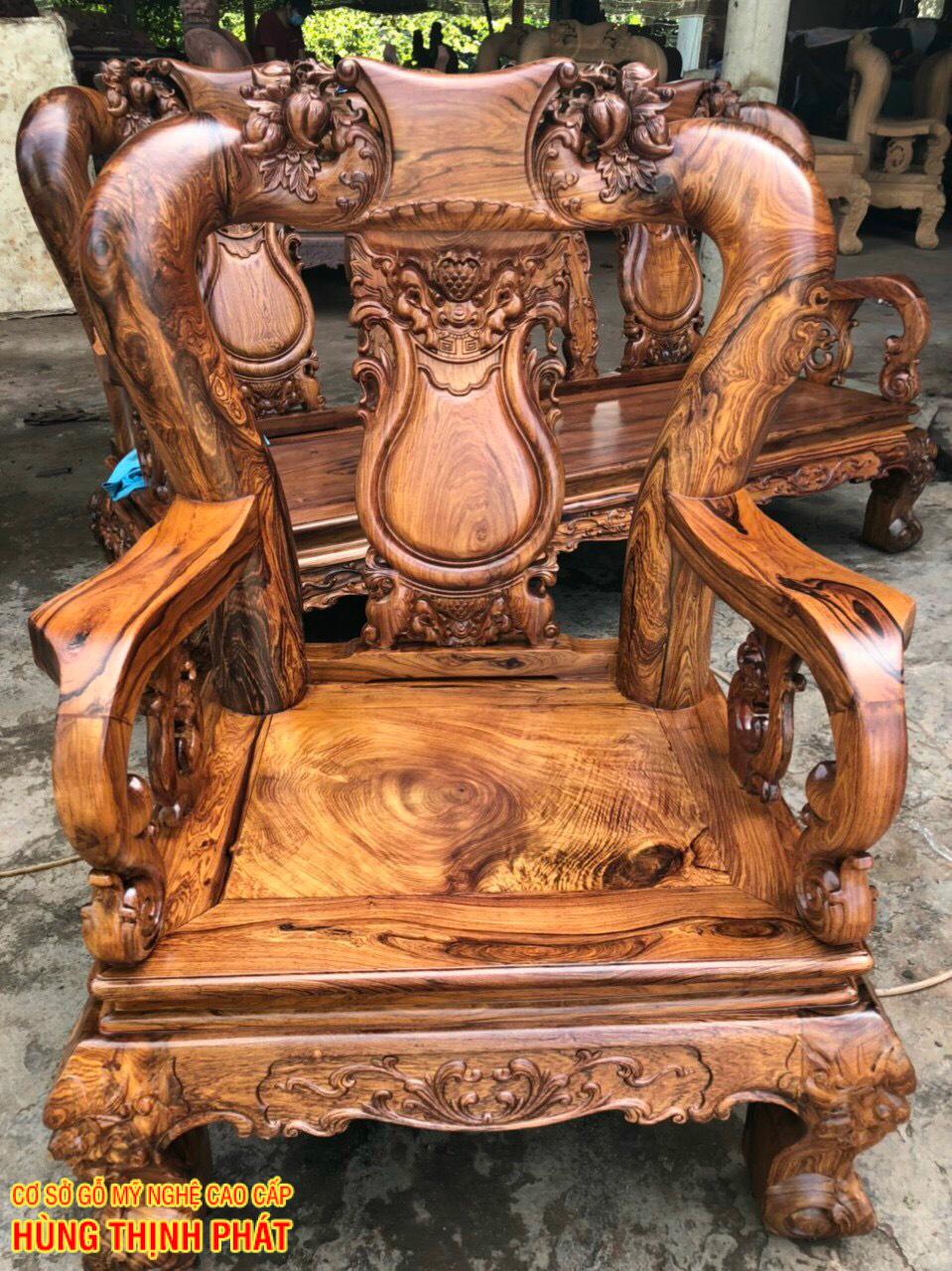 BÀN GHẾ GỖ CẨM LAI KIỂU TRIỆN ĐÀO 6 MÓN TAY 12 (BG 0024)