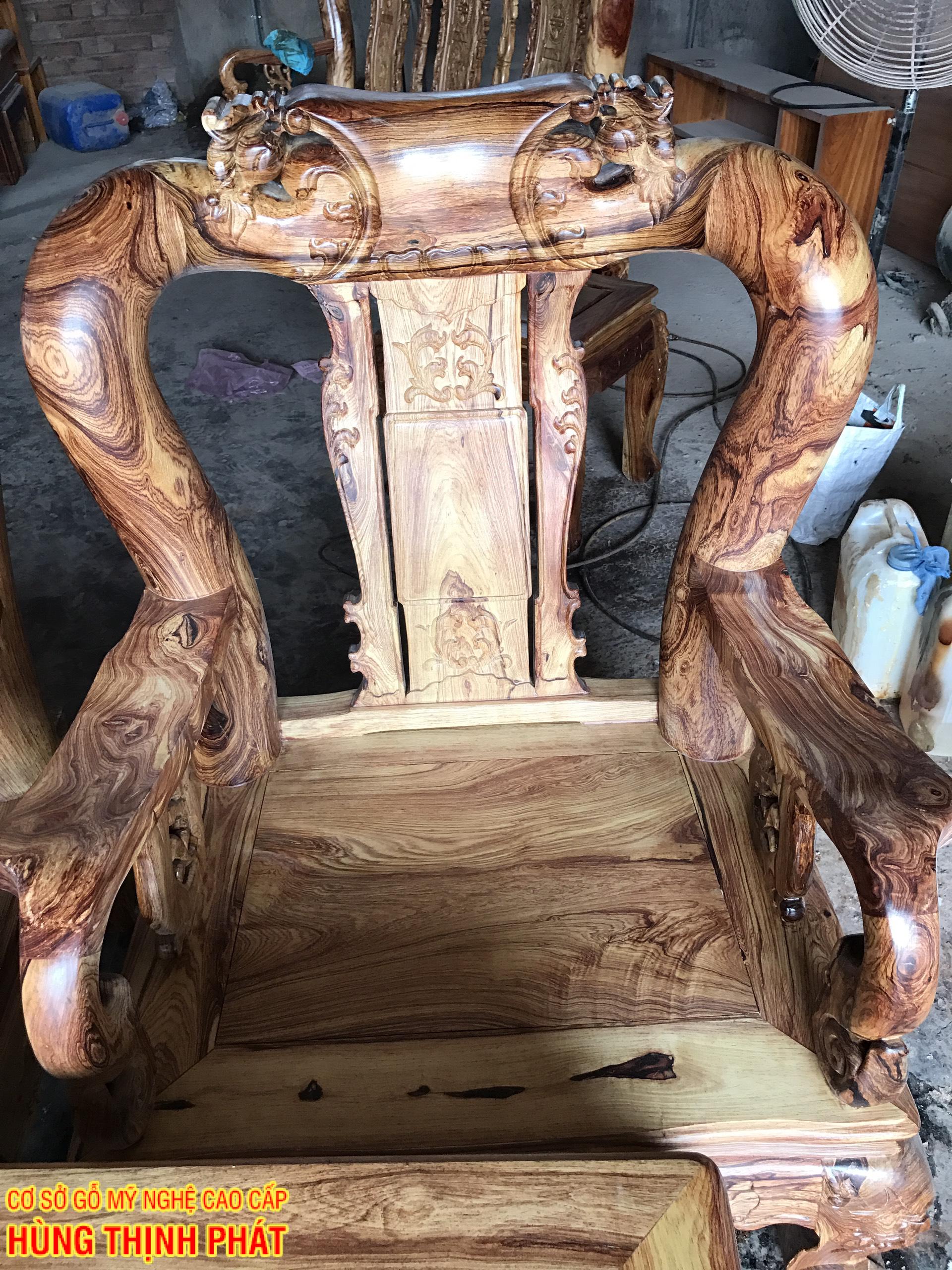 ghế chiếc của bộ bàn ghế BG 0121