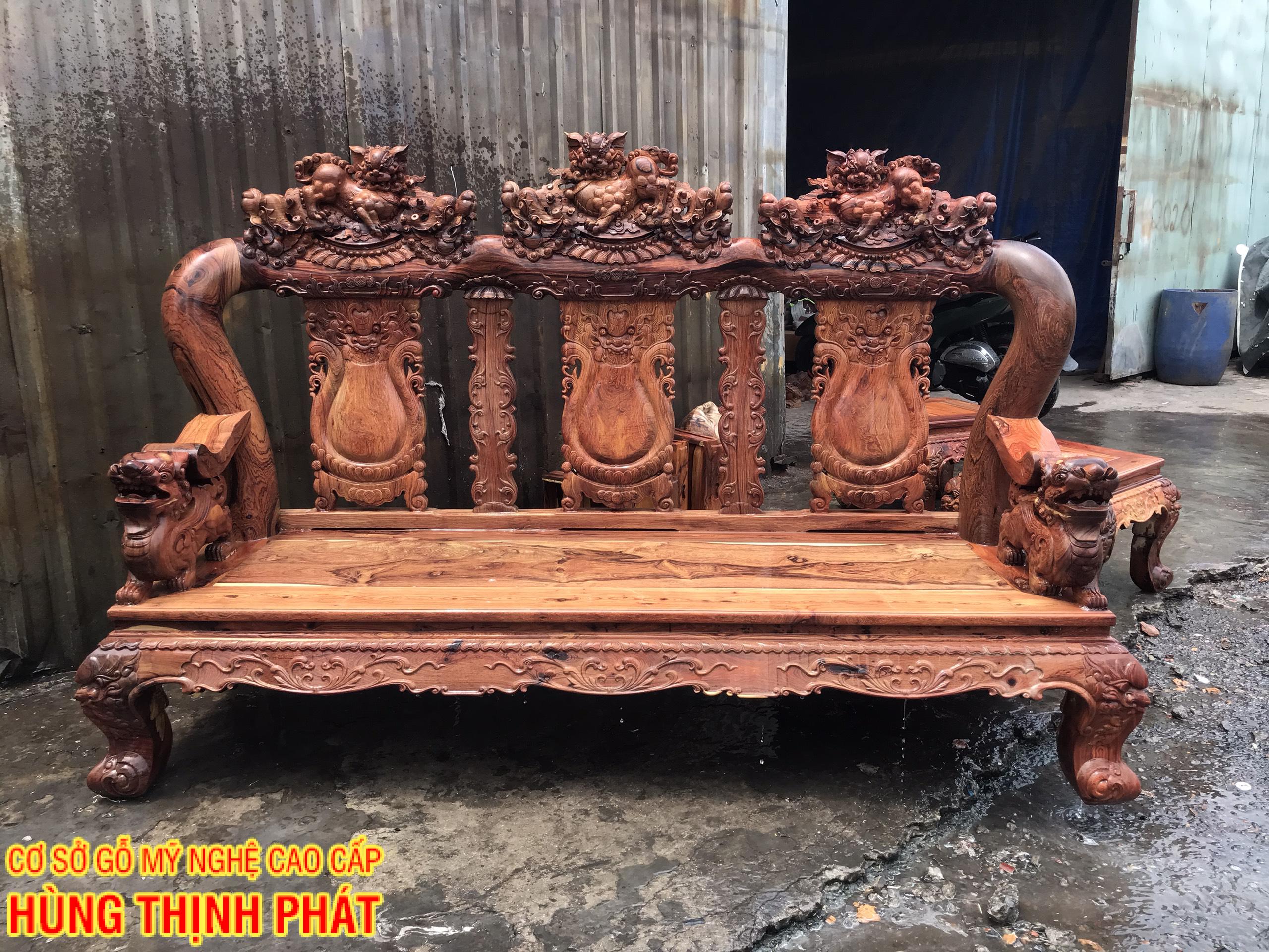 Ghế dài chạm Đỉnh Nghê