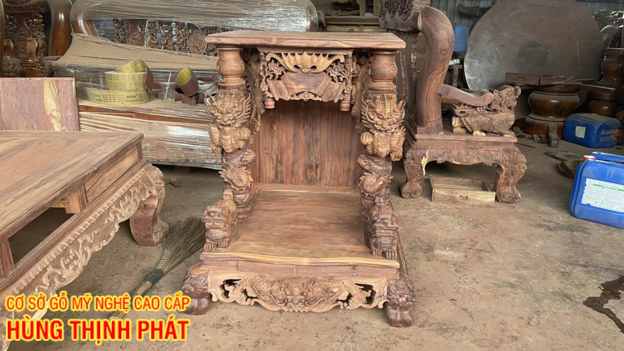 MẶT TRƯỚC BÀN THỜ ÔNG ĐỊA GỖ CẨM LAI