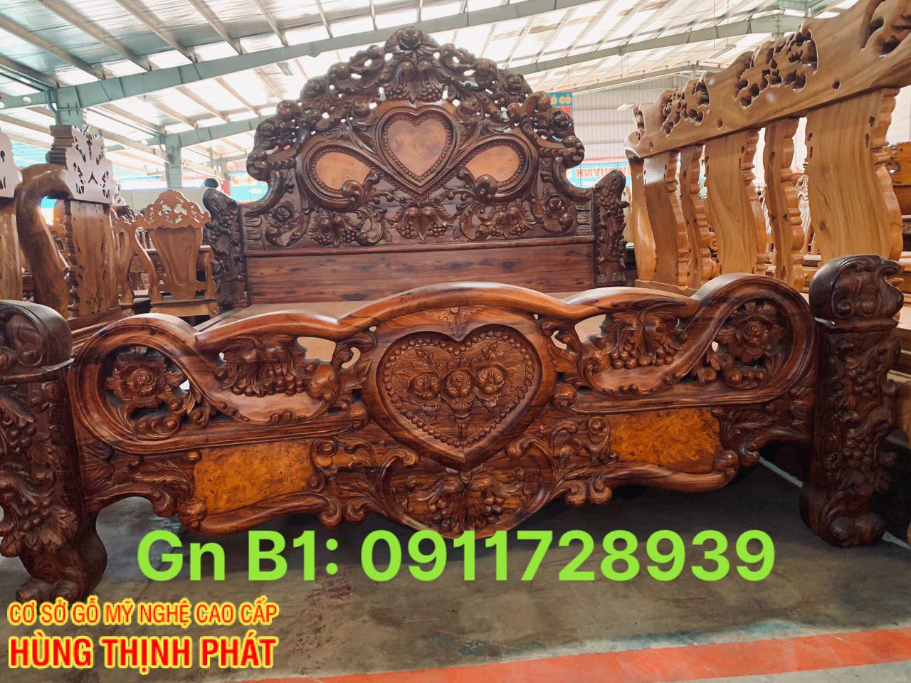 GIƯỜNG NGỦ GÔ CẨM LAI MẪU CỔ ĐIỂN