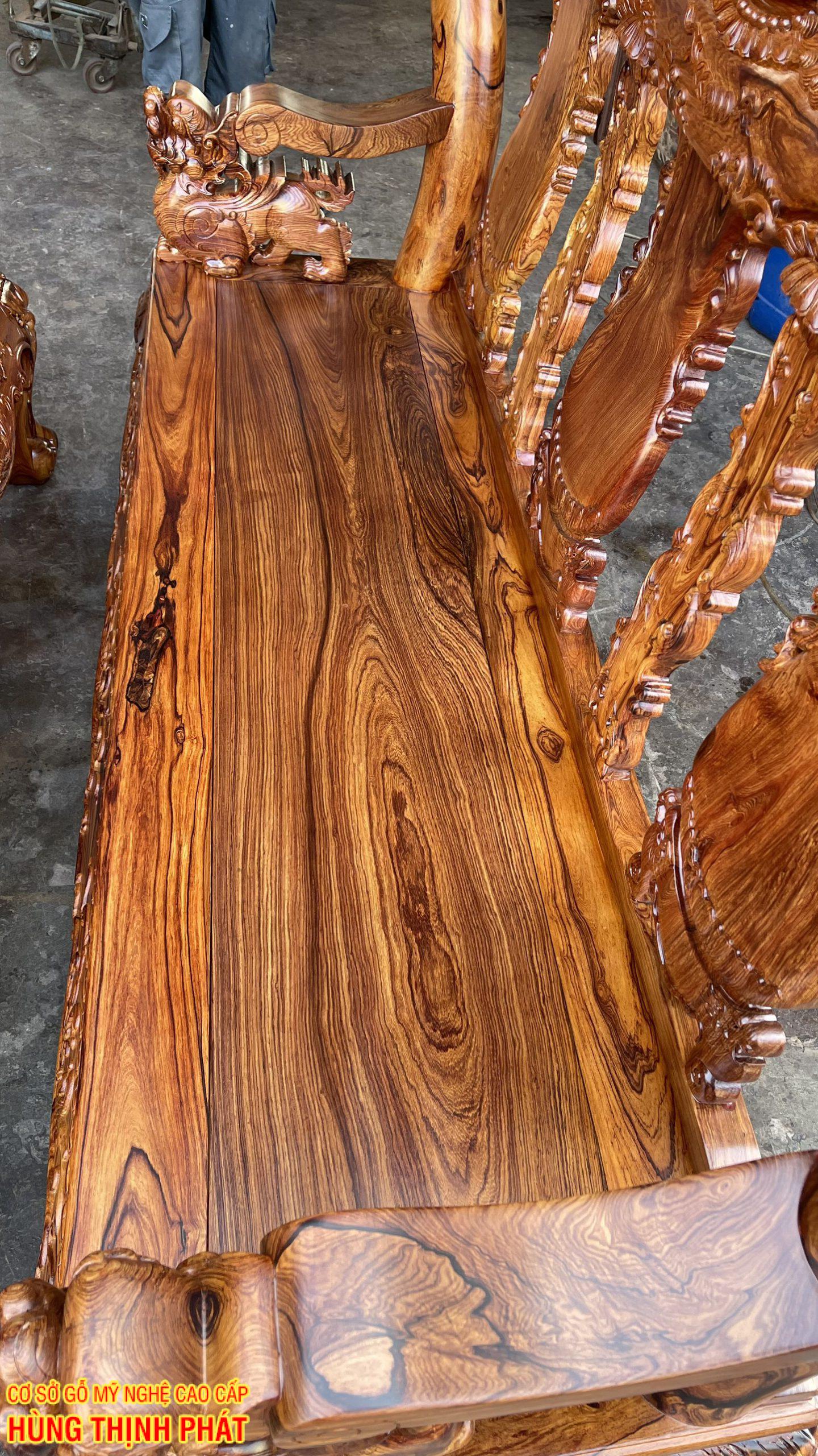 BỘ BÀN GHẾ GỖ CẨM LAI SIÊU VIP