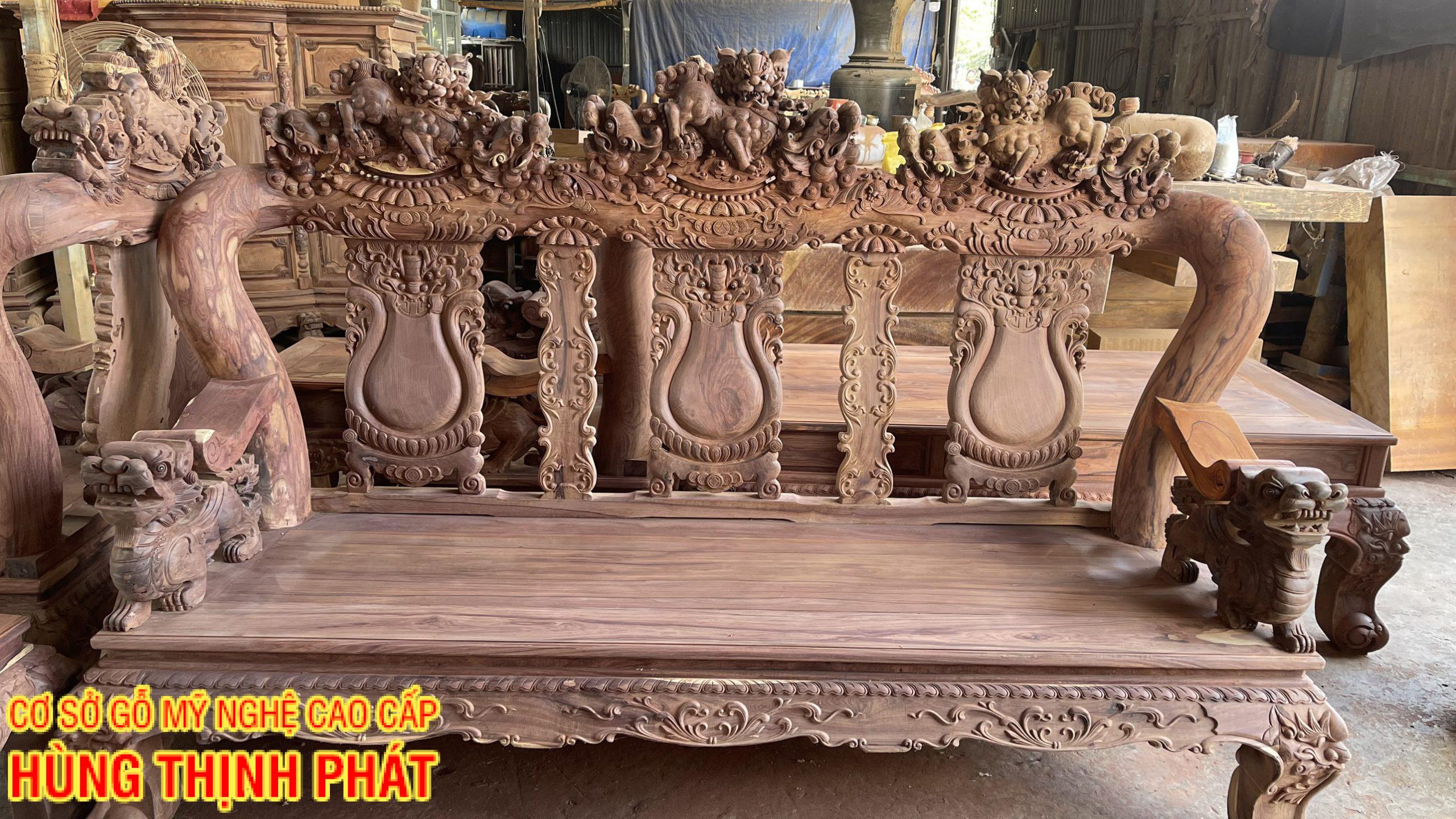 BỘ BÀN GHẾ PHÒNG KHÁCH GỖ CẨM LAI TAY 14 ĐỤC NGHÊ ĐỈNH