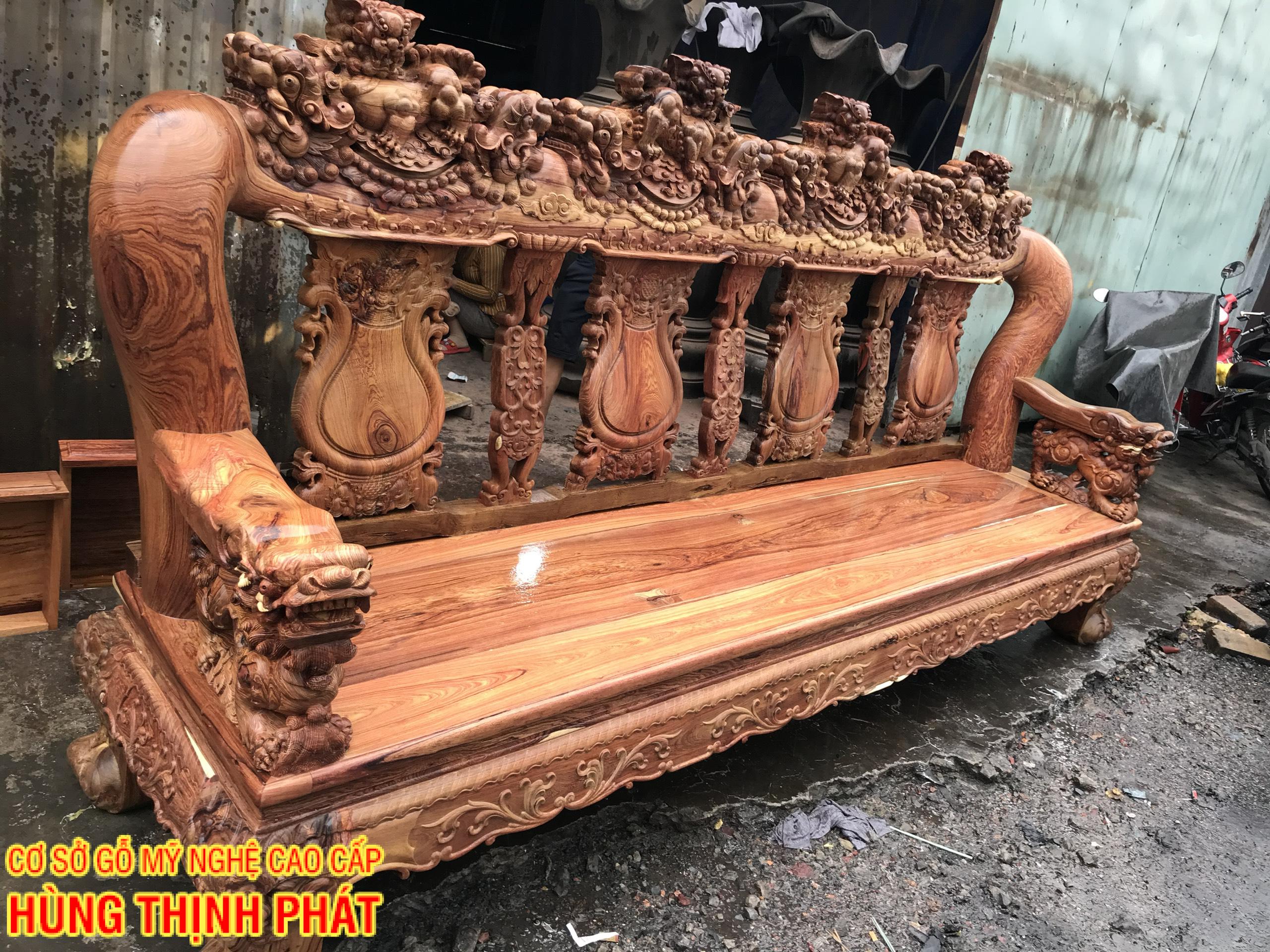 BÀN GHẾ PHÒNG KHÁCH GỖ CẨM LAI TAY 20 HÀNG ĐỘC