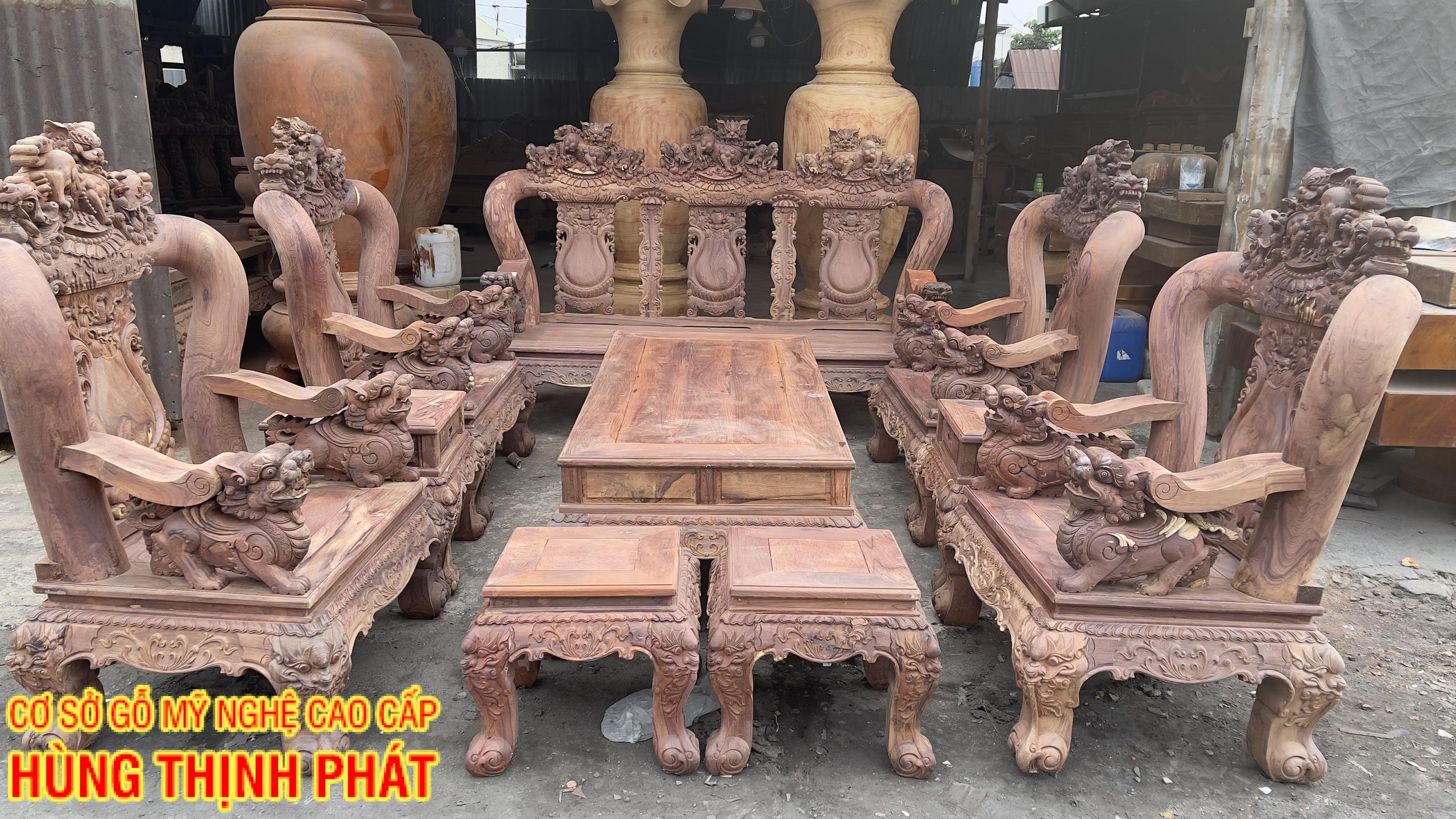 BỘ BÀN GHẾ PHÒNG KHÁCH GỖ CẨM LAI TAY 14 ĐỤC NGHÊ ĐỈNH