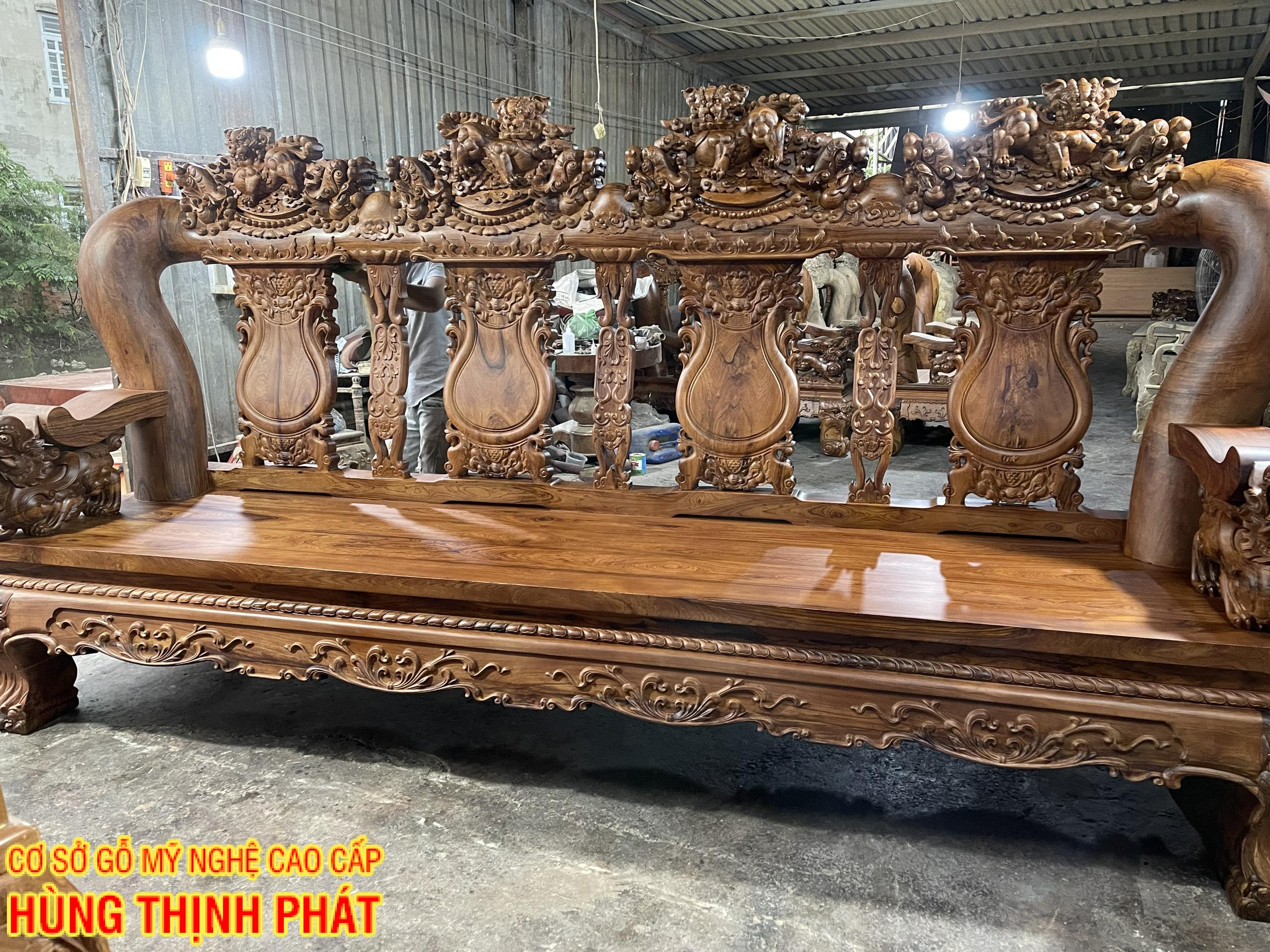 BÀN GHẾ PHÒNG KHÁCH GỖ CẨM LAI TAY 25 HÀNG HOÀN THIỆN SIÊU KHỦNG