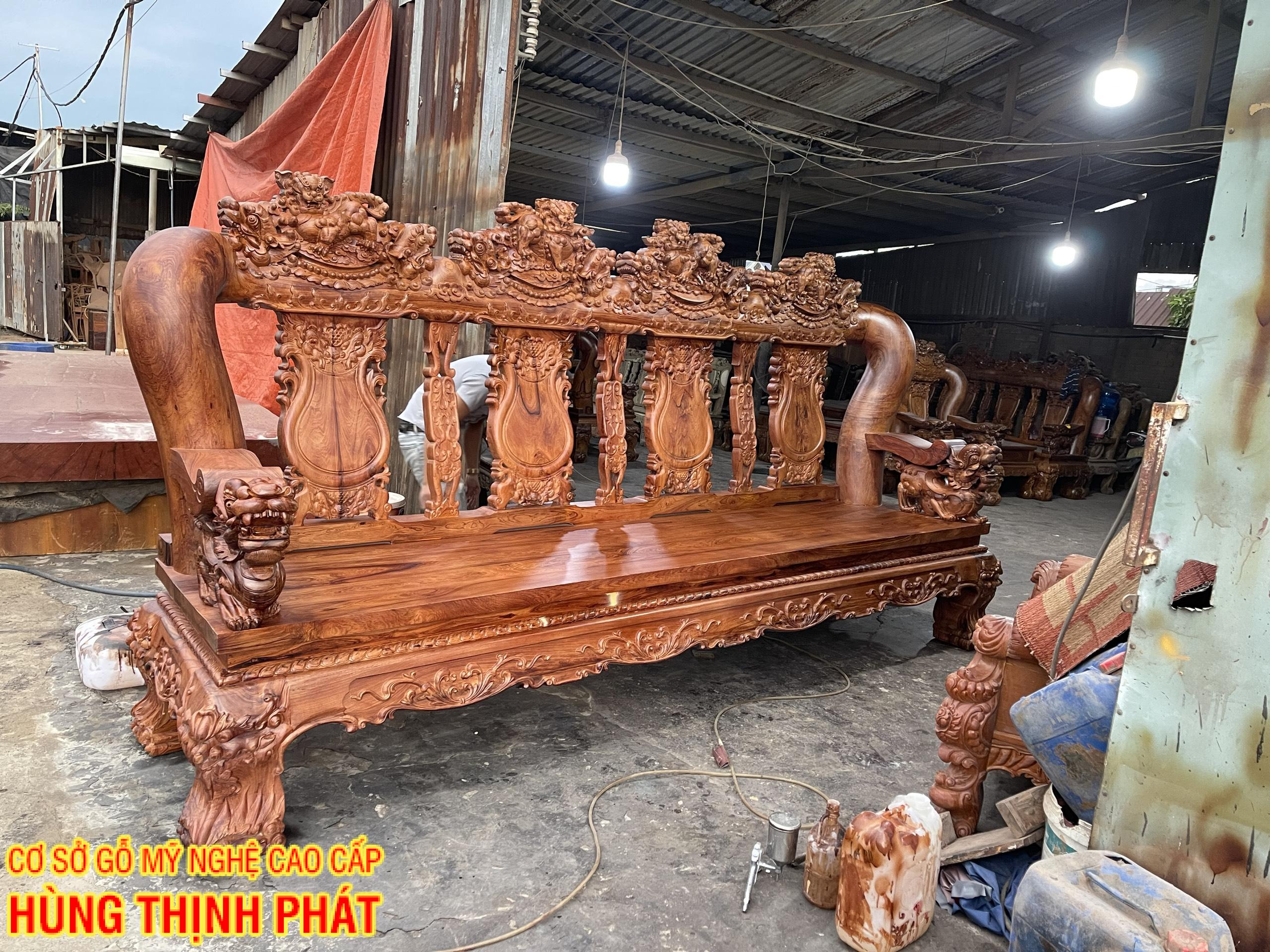 BÀN GHẾ PHÒNG KHÁCH GỖ CẨM LAI TAY 25 HÀNG HOÀN THIỆN SIÊU KHỦNG