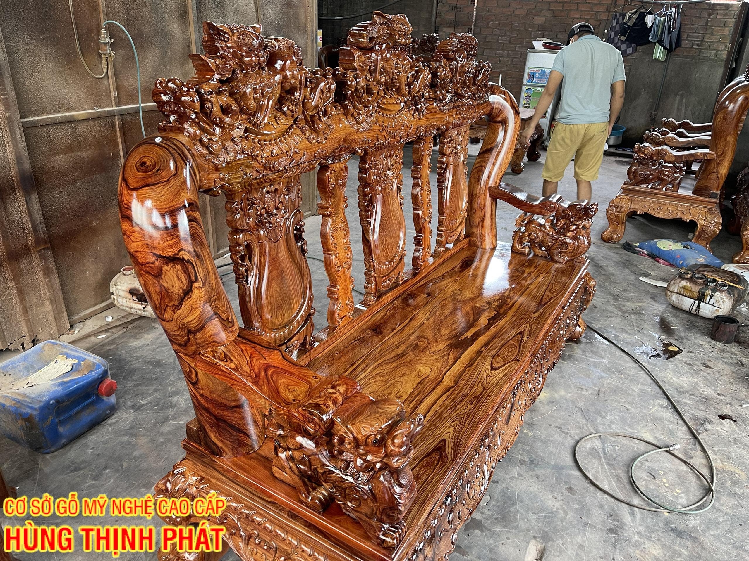 bàn ghế phòng khách gỗ Cẩm Lai mặt Long Khung Tranh