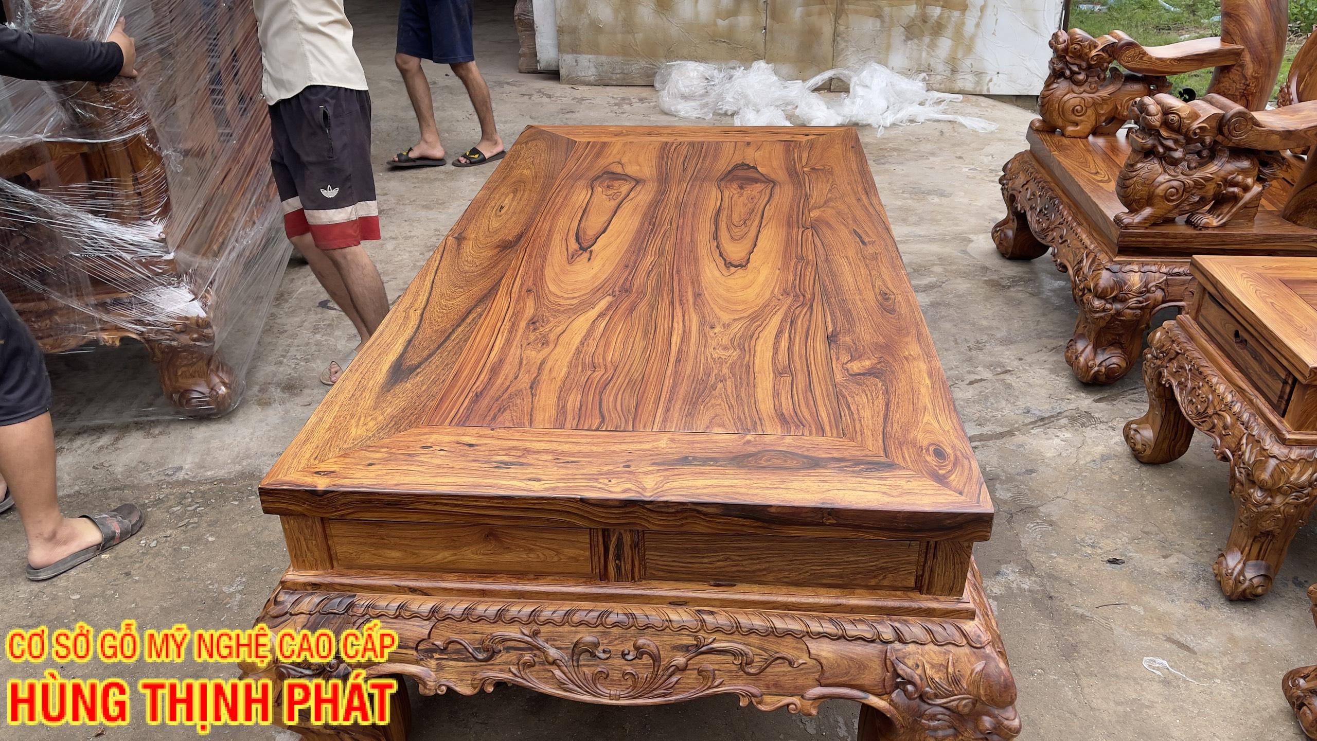 BÀN GHẾ PHÒNG KHÁCH GỖ CẨM LAI TAY 20 ĐỤC NGHÊ 11 MÓN