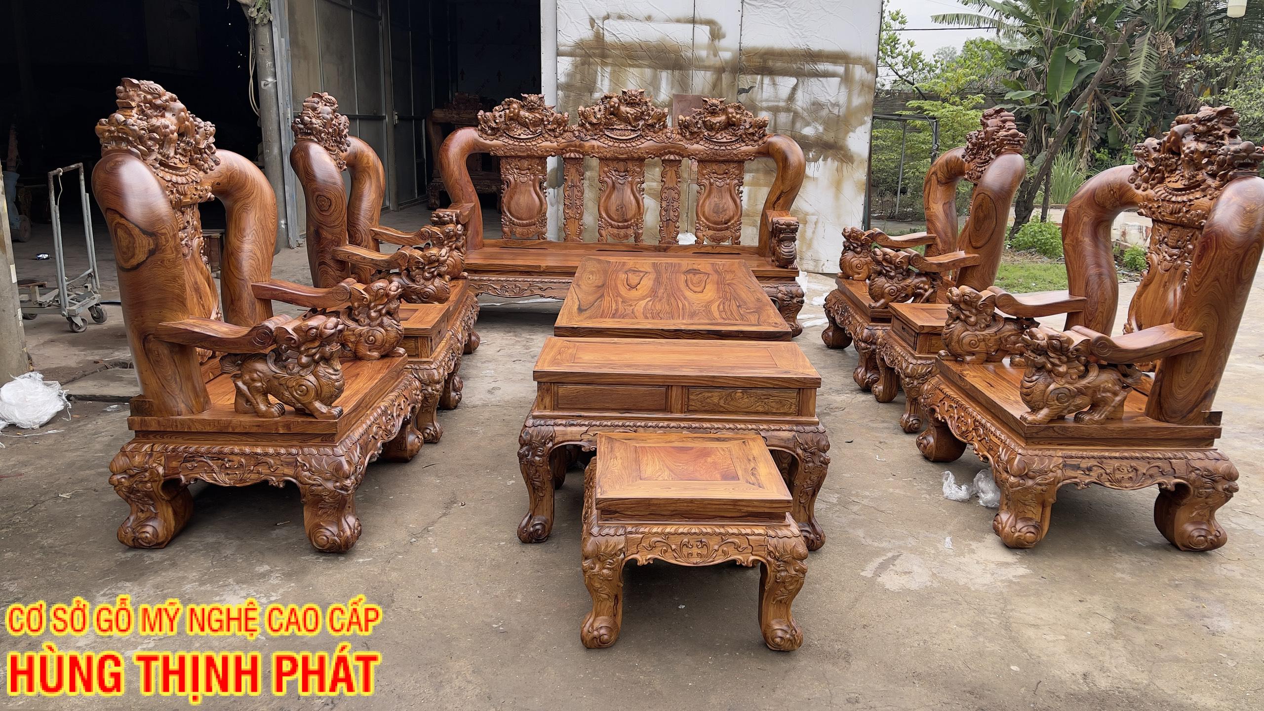 BÀN GHẾ PHÒNG KHÁCH GỖ CẨM LAI TAY 20 ĐỤC NGHÊ 11 MÓN