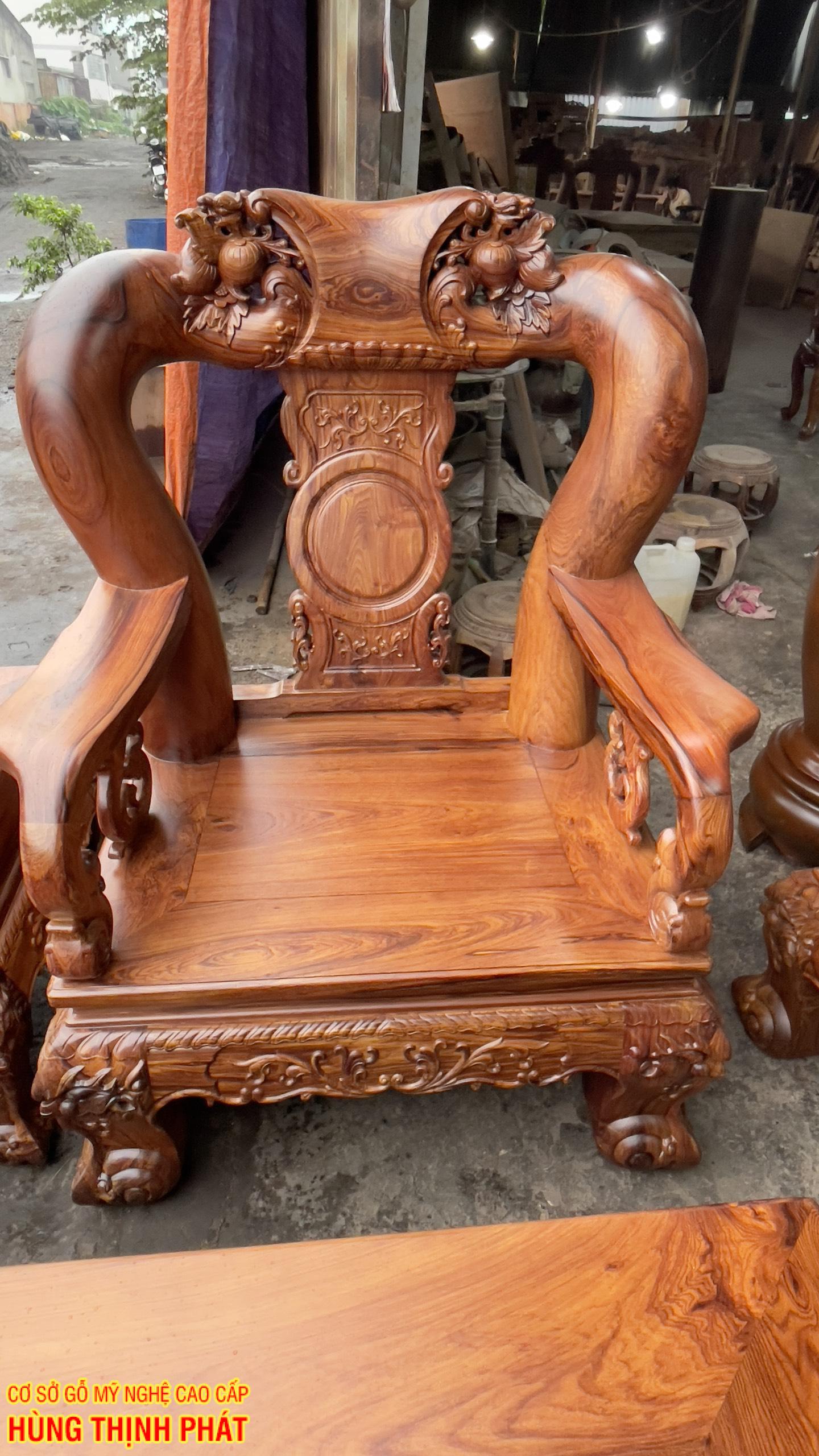 BÀN GHẾ GỖ CẨM LAI ĐỤC CHẠM ĐÀO HOÁ RỒNG