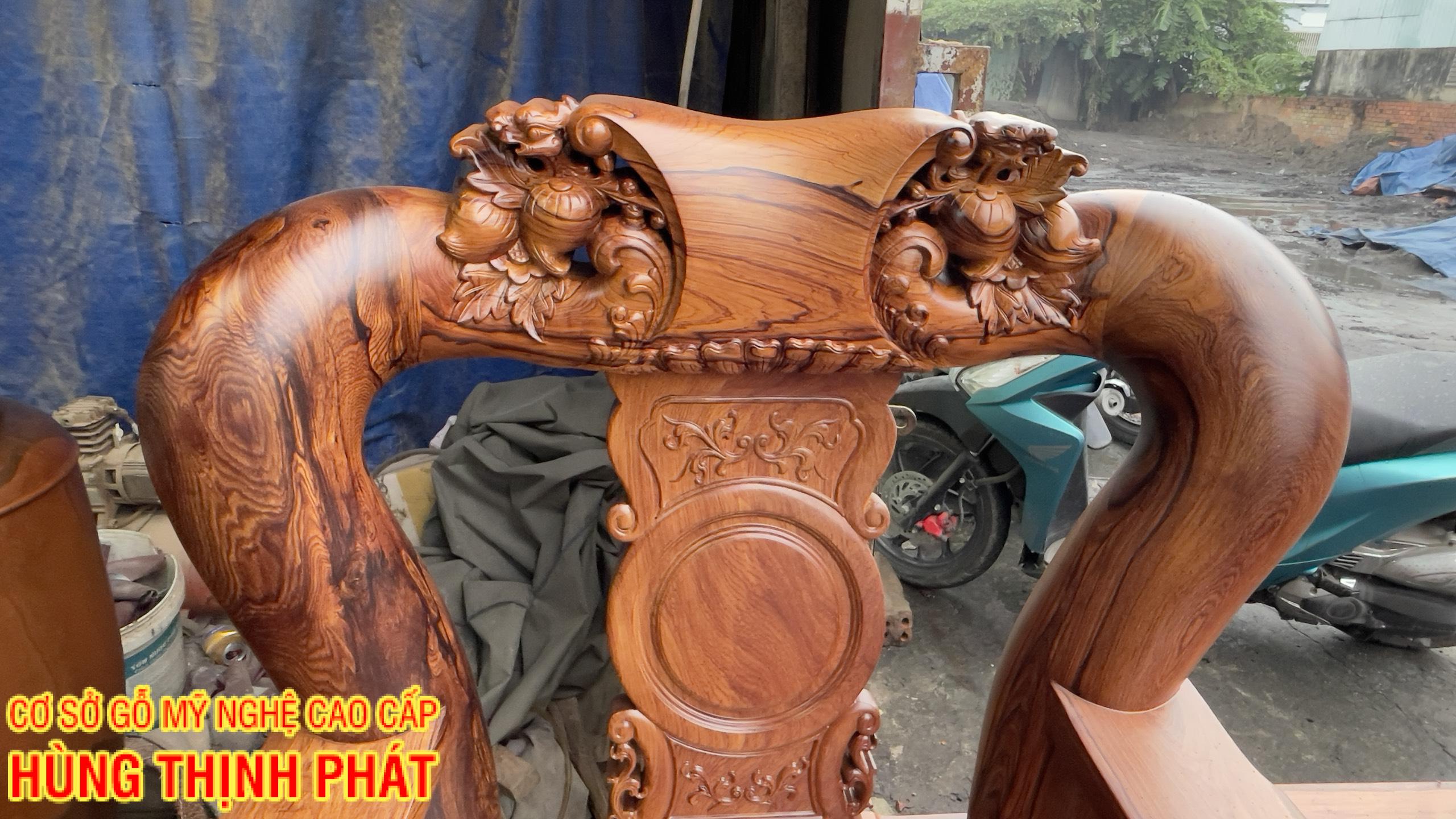 BÀN GHẾ GỖ CẨM LAI ĐỤC CHẠM ĐÀO HOÁ RỒNG