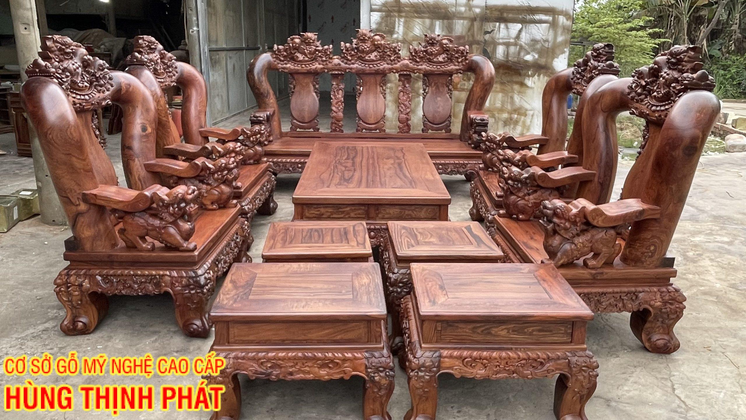 Bàn ghế phòng khách gỗ Cẩm Lai tay 22 đục Nghê 10 món