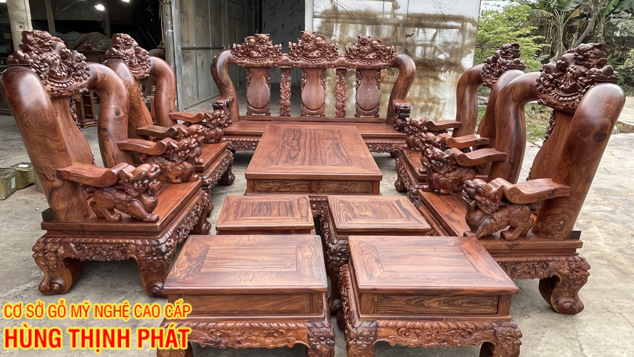 Bàn ghế phòng khách gỗ Cẩm Lai tay 22 đục Nghê 10 món