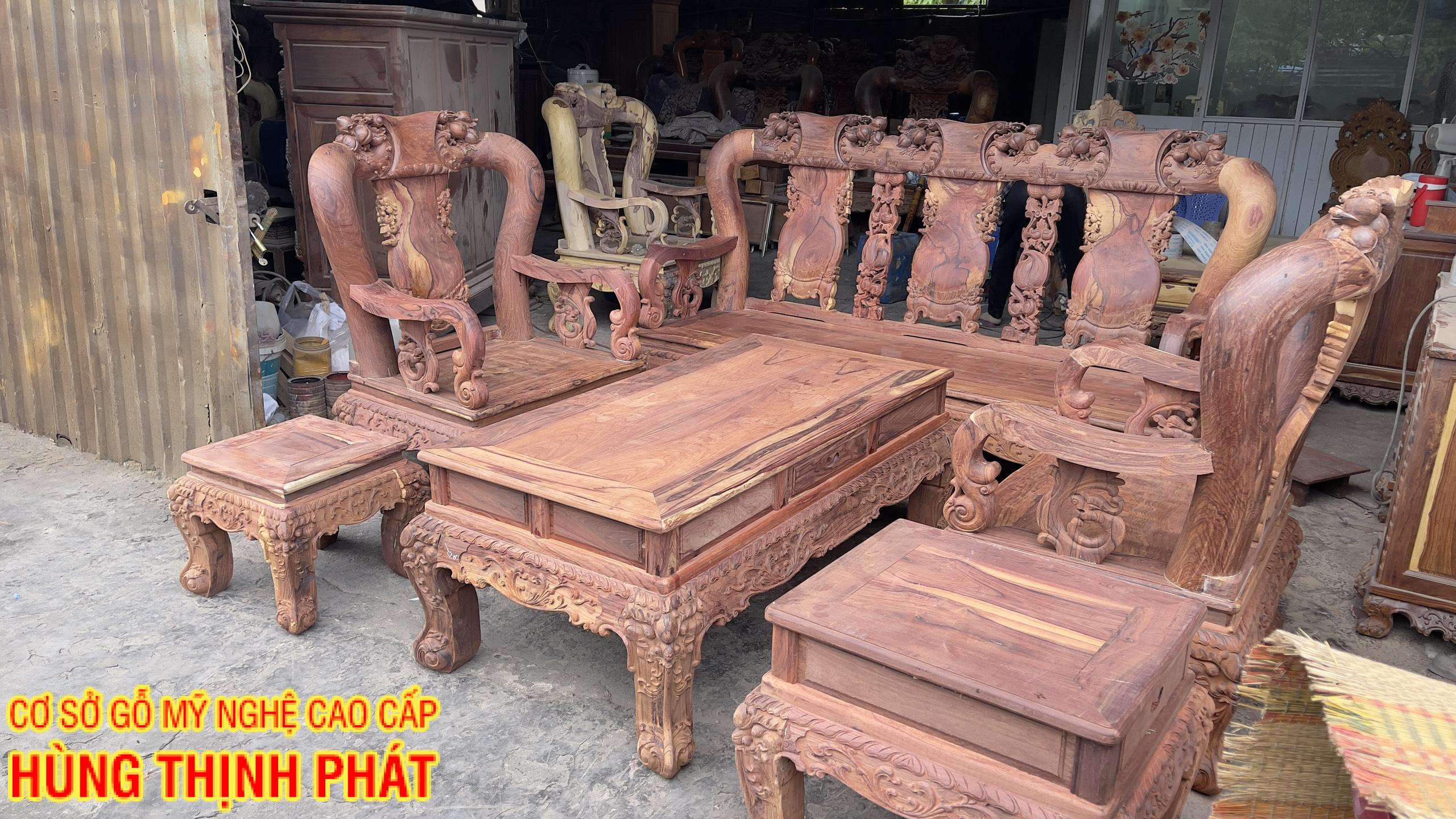 Bộ bàn ghế phòng khách gỗ Cẩm Phèo 6 món tay cột 12 mộc - Sự quý hiếm và độc đáo