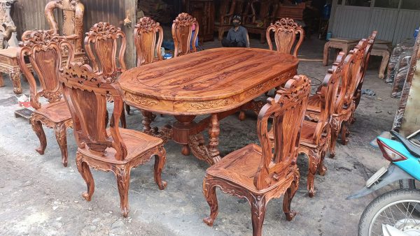 Bộ Bàn Ghế Ăn Gỗ Cẩm Lai Louis 11 Món – Đẳng Cấp Sang Trọng Cho Phòng Bếp Của Bạn