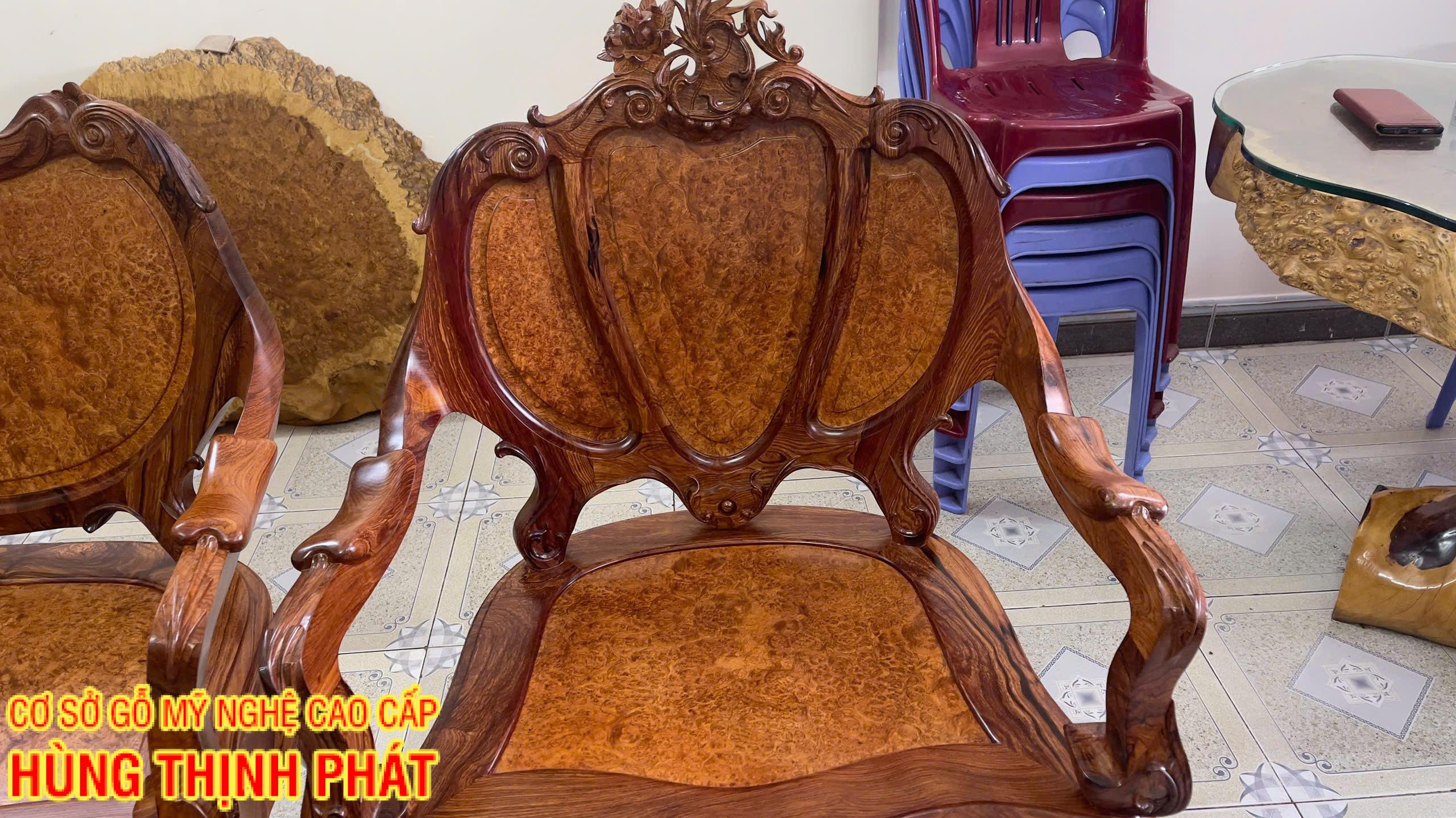 Bộ Bàn Ghế Louis 3 Buồng 9 Món – Nét Đẹp Tân Cổ Điển Từ Gỗ Hương và Cẩm Lai