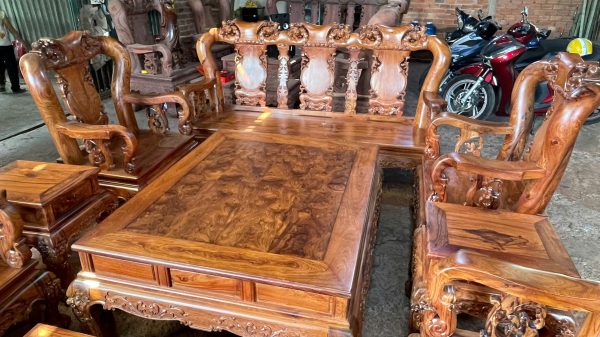 Bộ Bàn Ghế Triện Đào Tay 12 Gỗ Cẩm Lai – Nét Sang Trọng Bền Vững Cho Phòng Khách