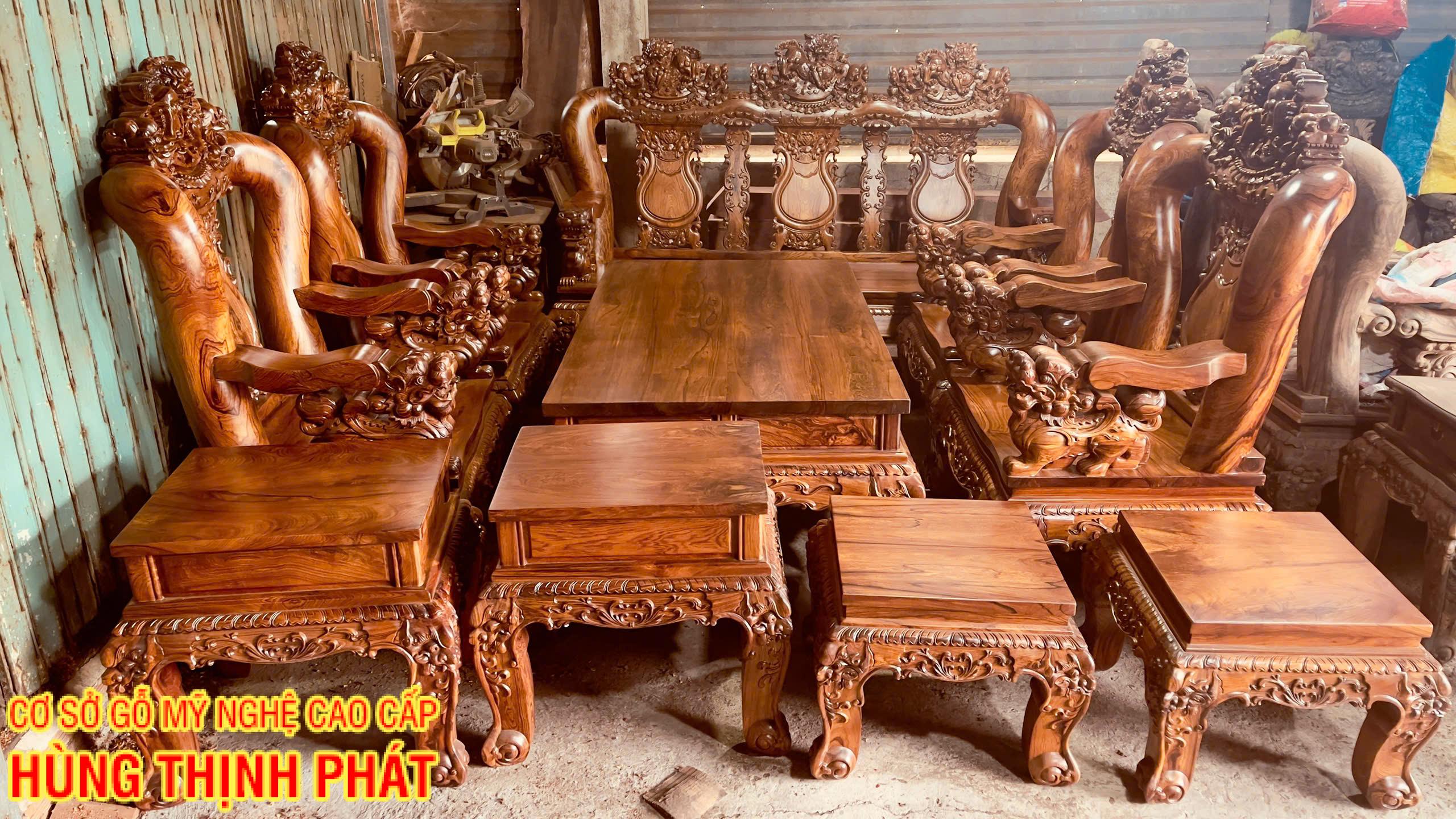 Bộ Bàn Ghế Gỗ Cẩm Lai Mặt Tràn Tay 14 Đục Chạm Nghê – Tuyệt Tác Phong Thủy Cho Phòng Khách Hiện Đại