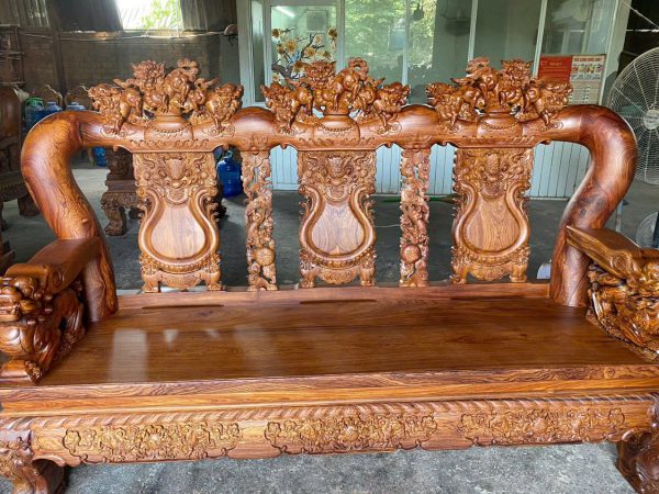 Bàn Ghế Gỗ Cẩm Lai Campuchia – Kiệt Tác Nghệ Thuật Tay Cột 16 Đẳng Cấp
