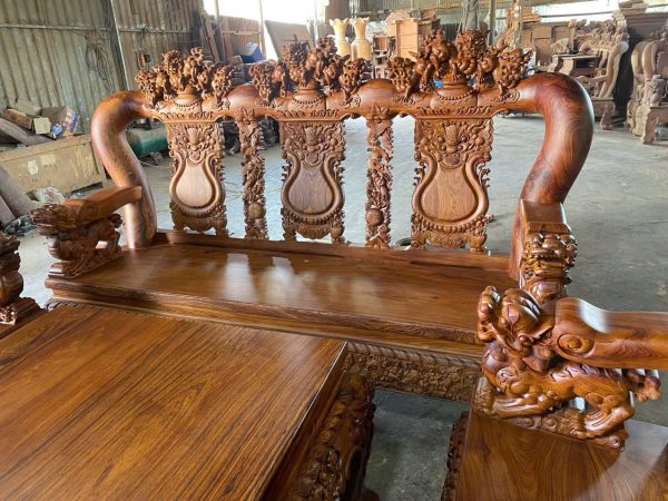 Bàn Ghế Gỗ Cẩm Lai Campuchia – Kiệt Tác Nghệ Thuật Tay Cột 16 Đẳng Cấp
