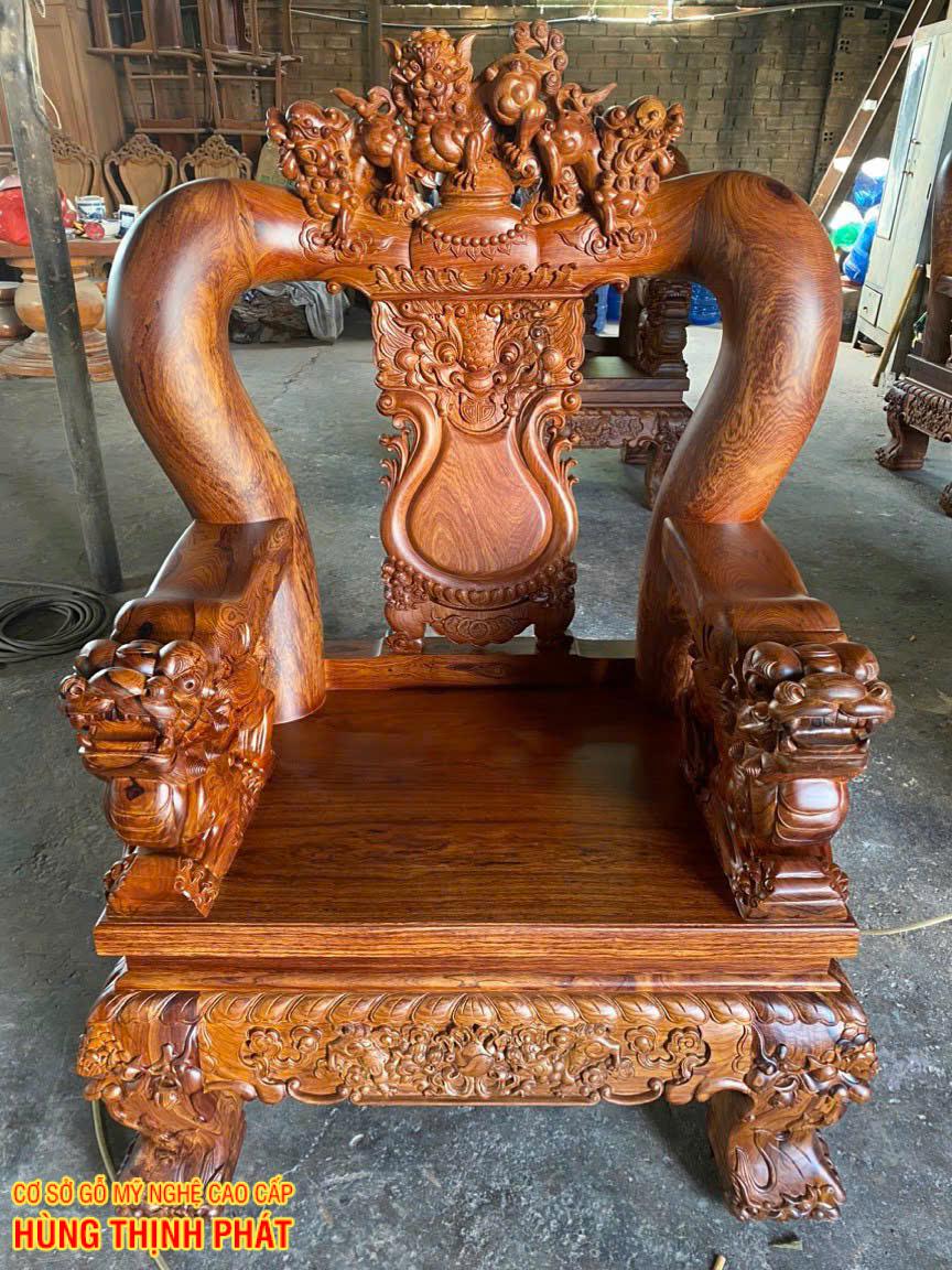Bàn Ghế Gỗ Cẩm Lai Campuchia – Kiệt Tác Nghệ Thuật Tay Cột 16 Đẳng Cấp